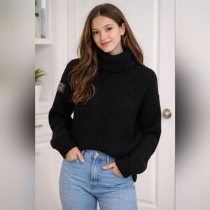 🖤 Black Ribbed Turtleneck Sweater – Excellent Condition 🖤 M size